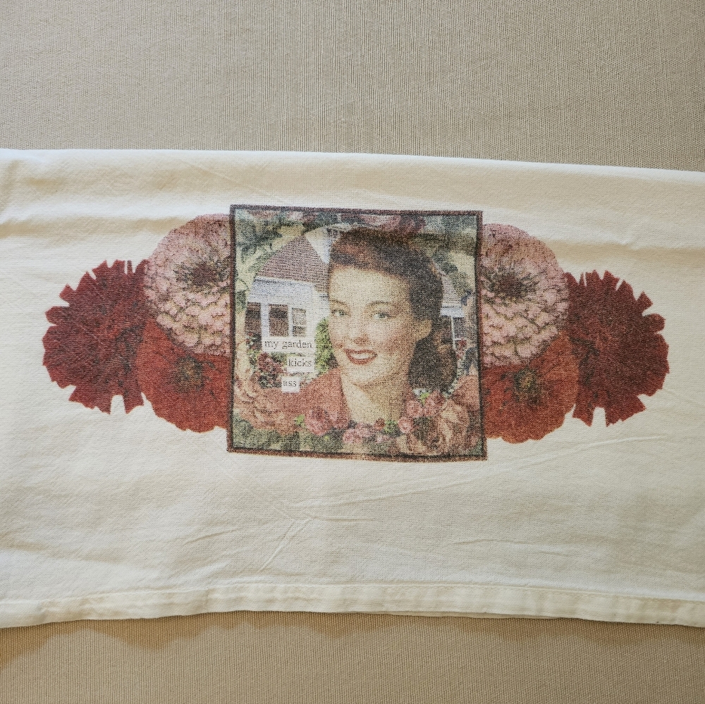 *Vintage!* NWOT My Garden Kicks A$$ Anne Taintor Tea Towel